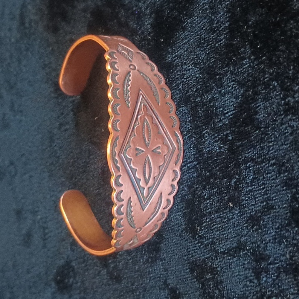 Vintage Copper Cuff Bracelet. Women's size.